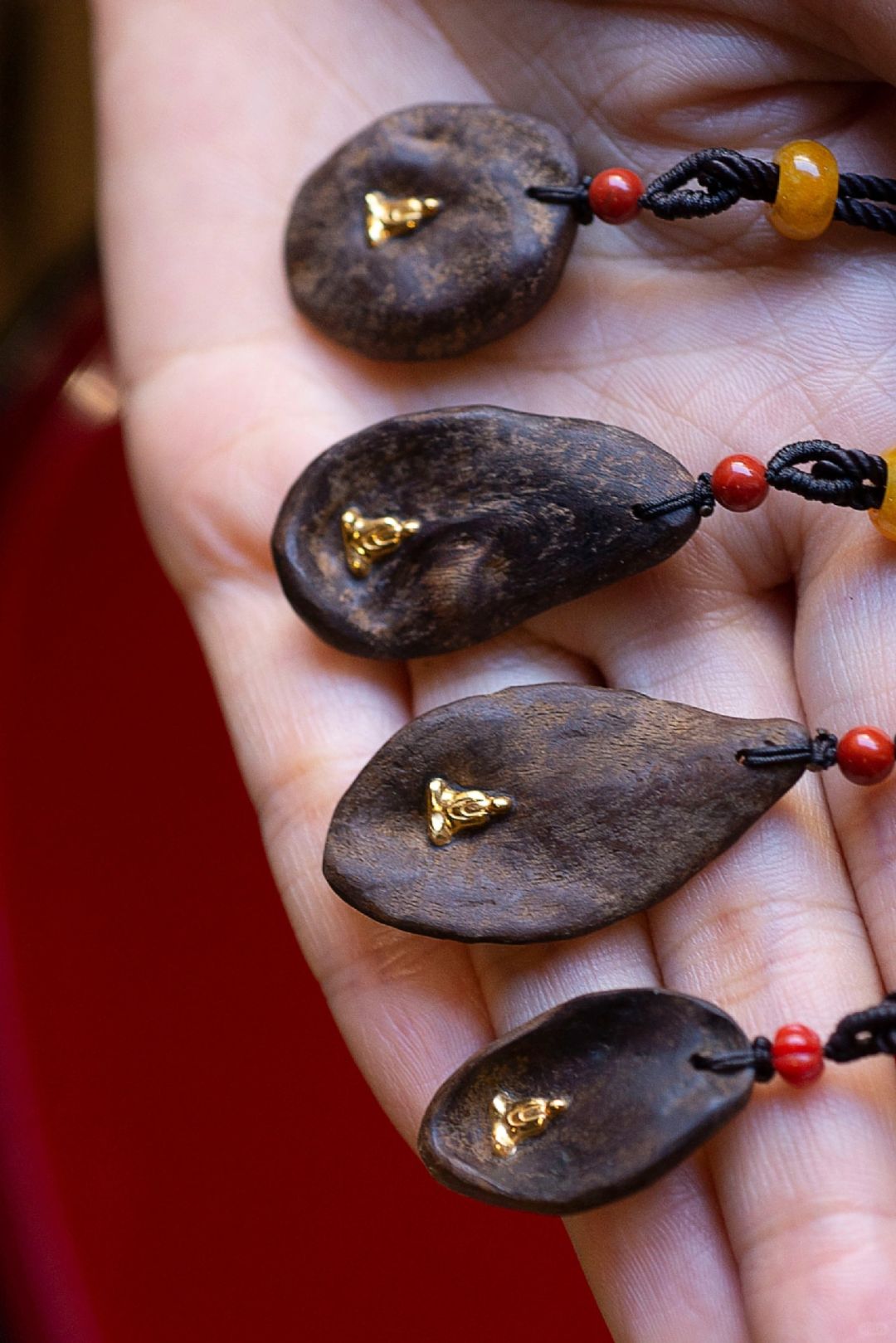 可以一直传承的沉香吊坠，带香气的护身符🙏