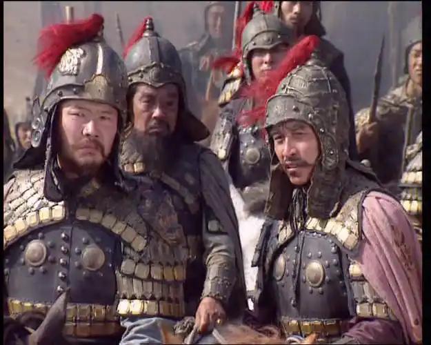 他本是荆州名将却追随曹操，曾火烧关羽船只，还用空城计打败孙权

很多人看三国，都