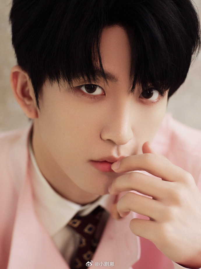 黄子弘凡是京中善漱口者大张伟说黄子弘凡口技像漱口黄子弘凡秀口技被大张伟调侃像漱口