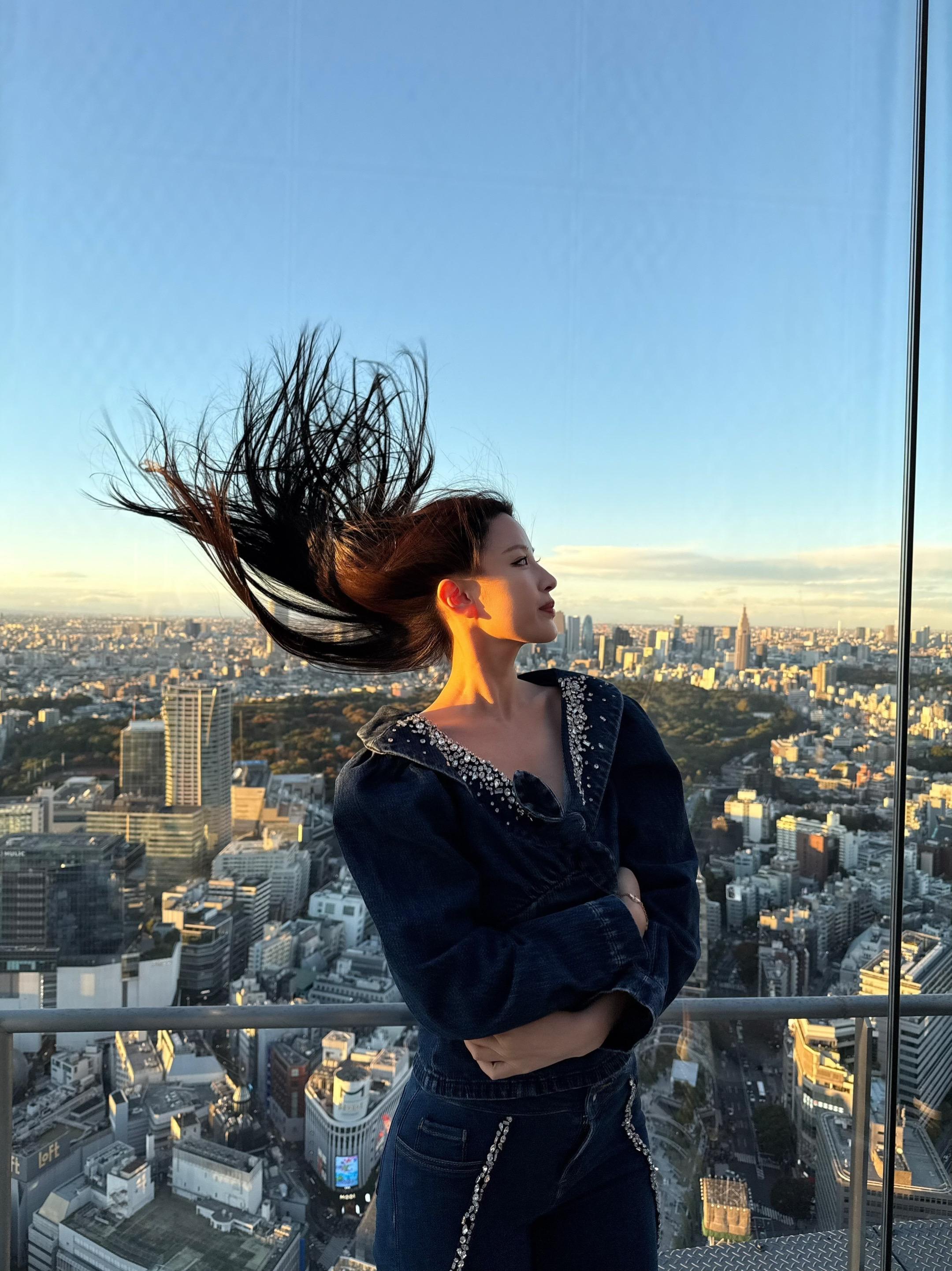 请问你那边现在是几点 有没有我的香味在身边