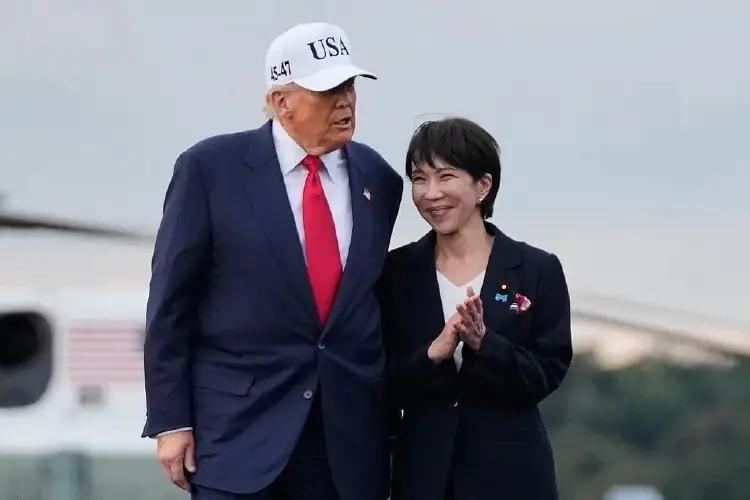 被卖了还要替美国数钱！8月3日，日本财务大臣正式宣布，和美国将联合出手干预汇市。