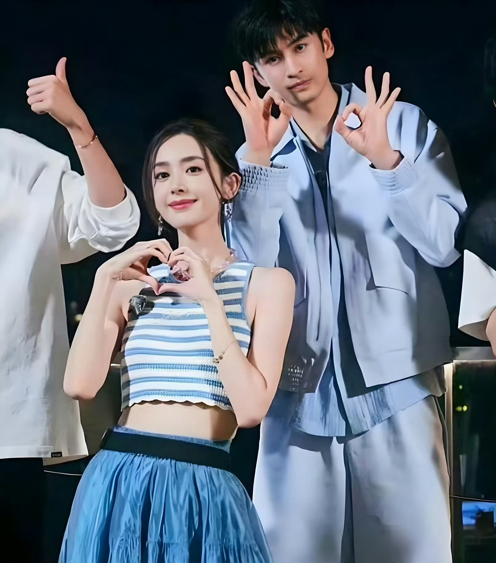 看到娜扎和张云龙感情这么稳定，真替他们开心！从爆料来看，两人相处模式很温馨，女生