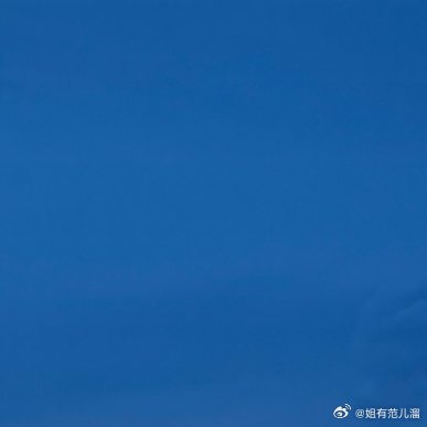 好的爱情从来不是互相捆绑，而是两个人并肩往前走。舒服的关系，是我可以做自己，也愿