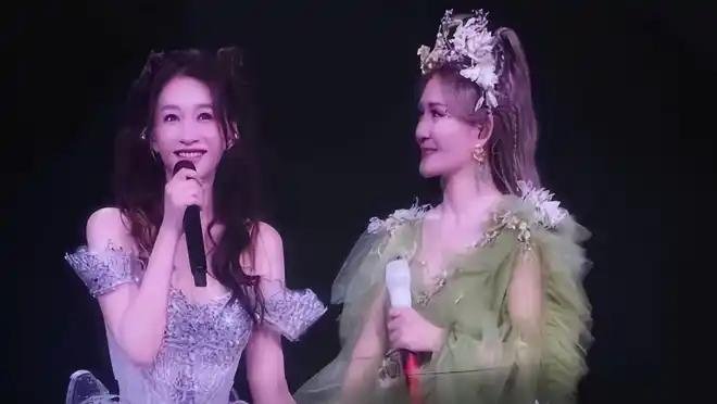官宣巡演24小时直接翻车！谢娜被全网抵制，张杰跟着一起难堪 