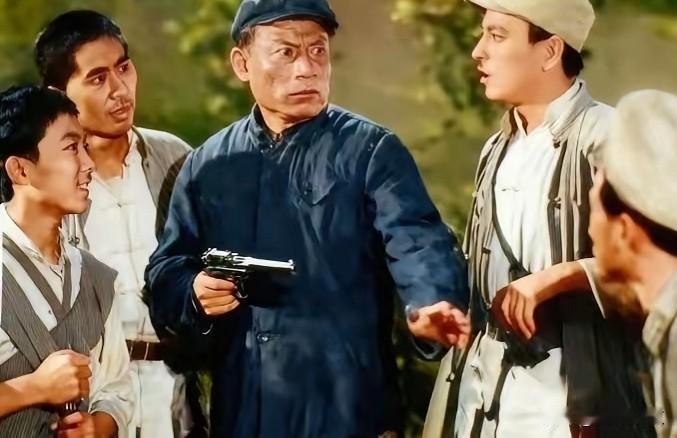 影片《平原游击队》新老“李向阳”同框，谁是你心目中最佳“李向阳”？