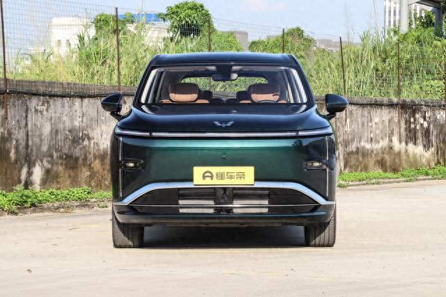 适合大家庭出行的六座SUV，大空间、低能耗，家用值得一看