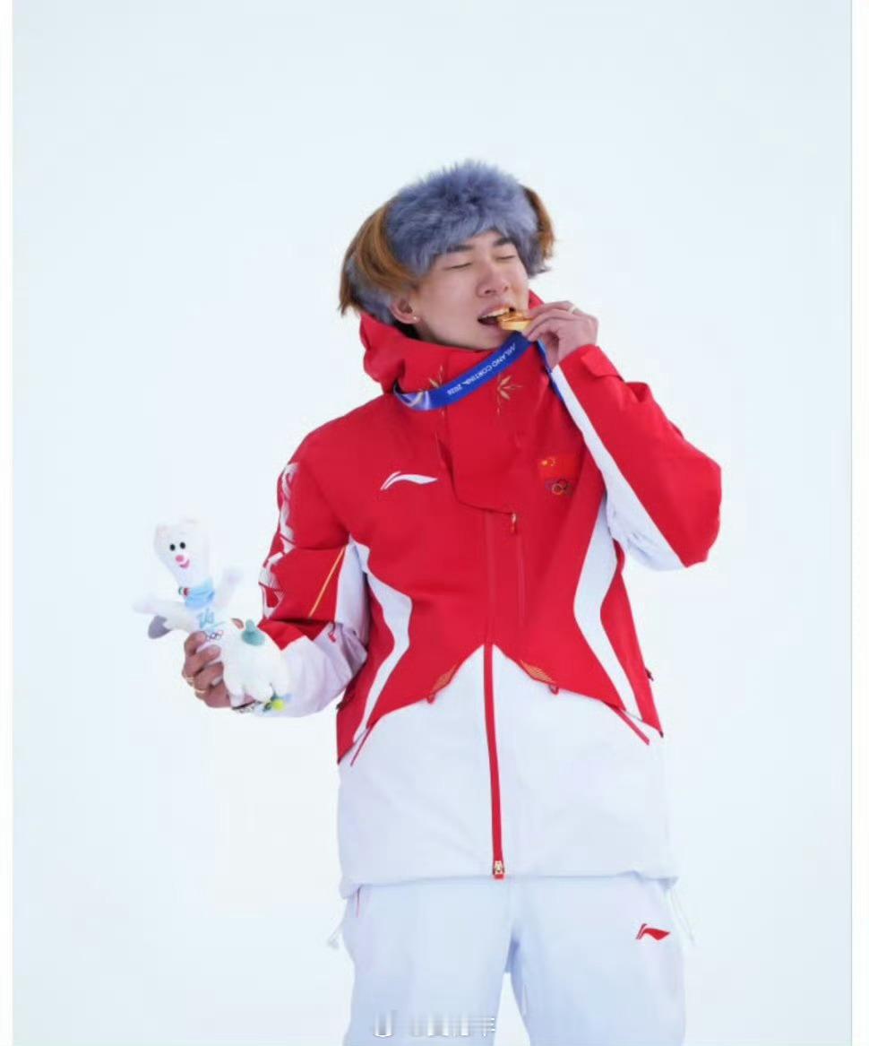 成绩属于过去，未来继续努力。苏翊鸣下个周期最大目标法国冬奥为中国冬奥健儿加油