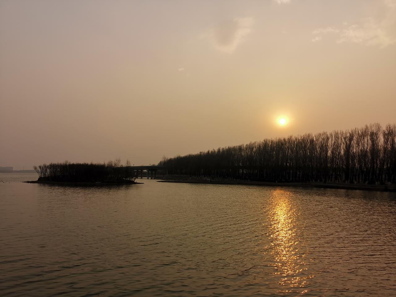 我拍到的落日瞬间沈阳丁香湖