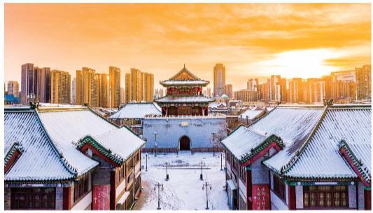 天津南开区 完整简介
 
南开区是天津六大核心中心城区之一，被誉为津门文教摇篮、