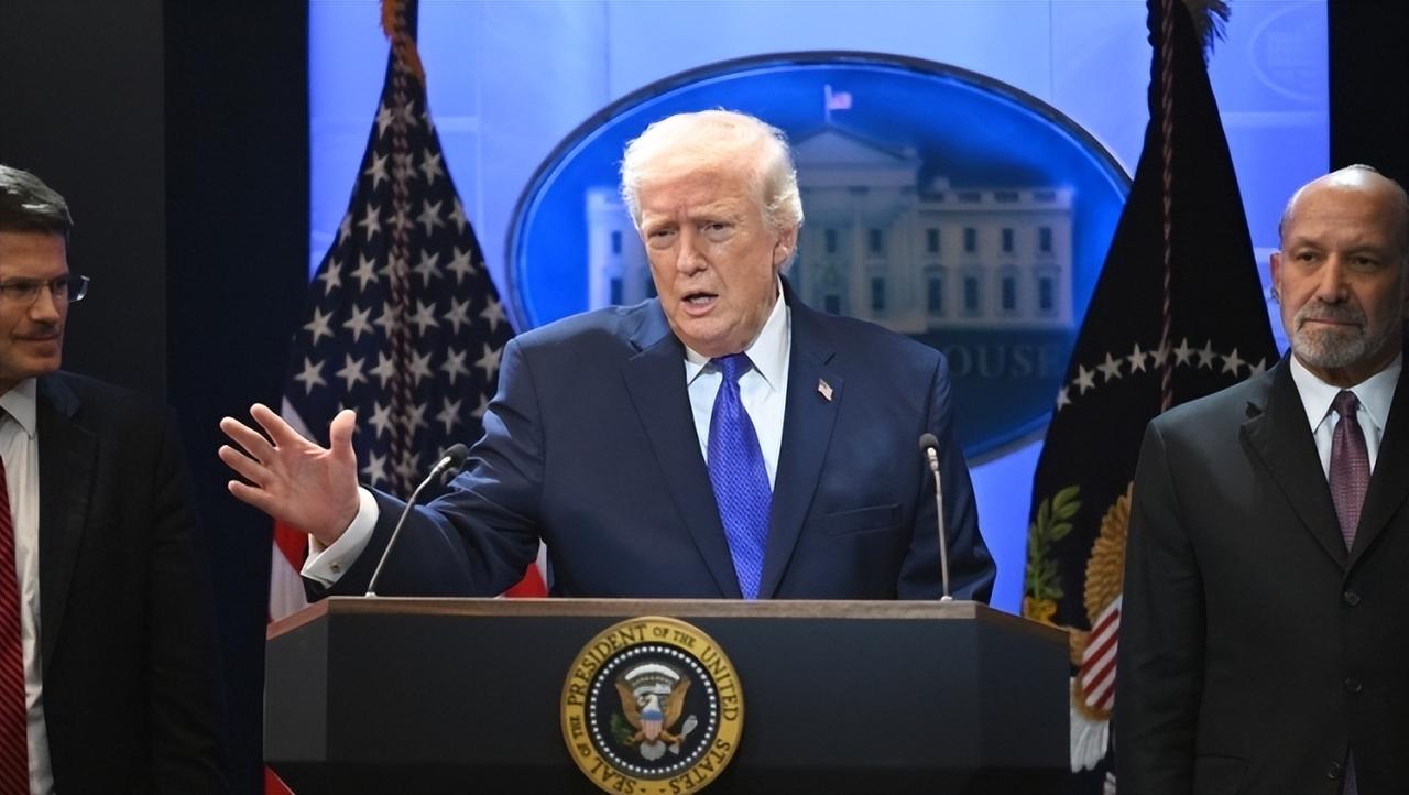 伊朗愣是把美国海军和空军堵在霍尔木兹海峡外面，这操作直接让美媒开始犯病了——万一