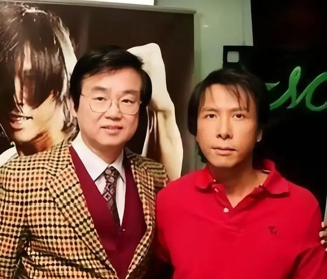 甄子丹当年300万接拍《叶问》，这简直是豪赌！
谁能想到，这部差点夭折的电影，竟