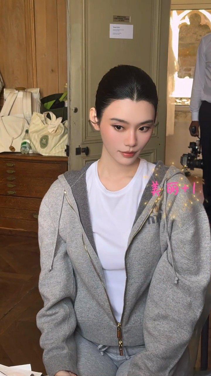 奚梦瑶头型好美奚梦瑶头型好优越不羡慕奚梦瑶长得美又有钱，只羡慕奚梦瑶这个头型是真