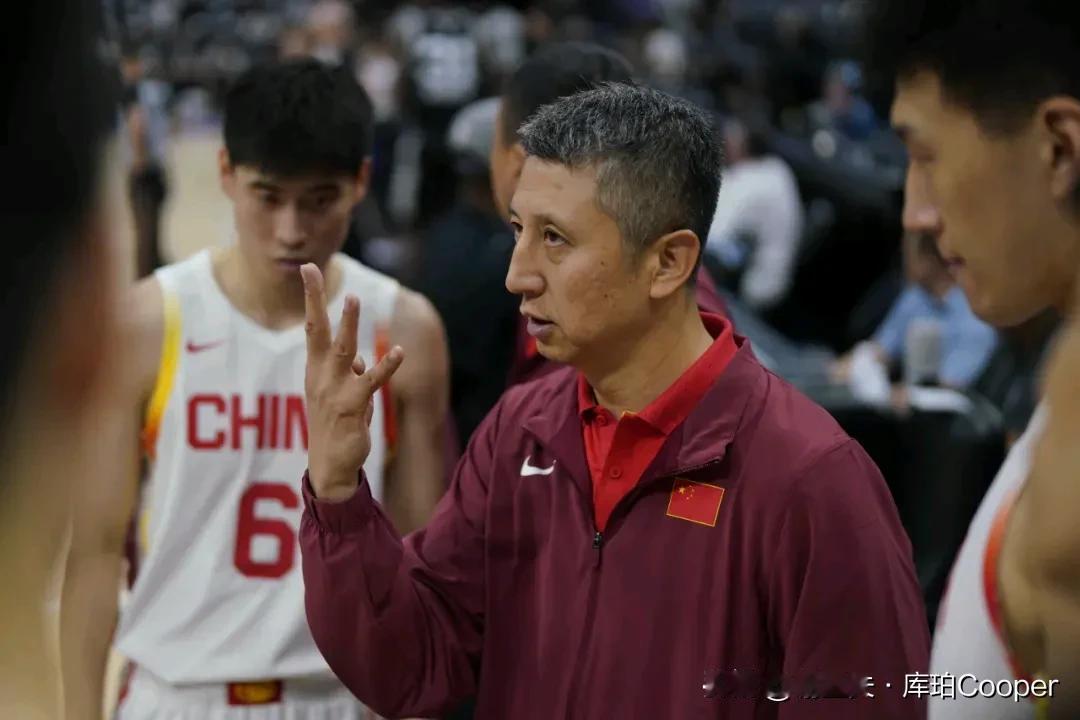 随着郭士强出任男篮主帅，这5名球员100%无缘国家队，包括两位广东宏远球星。
1