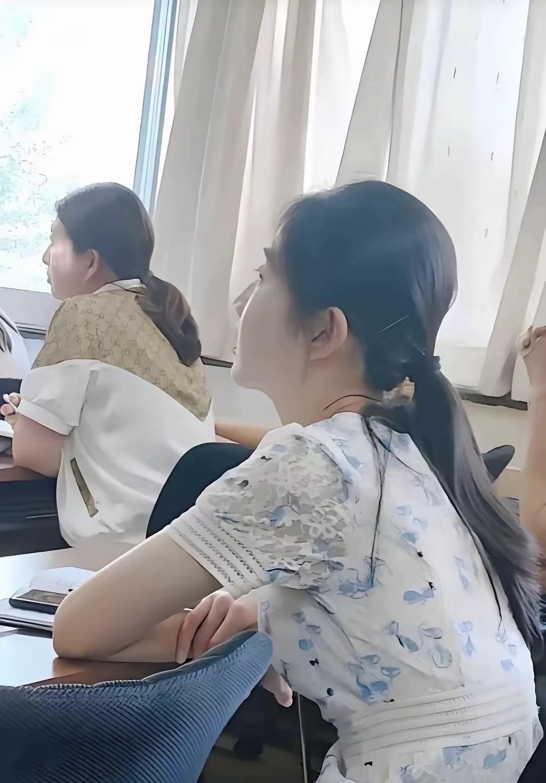 谁的家长这么年轻