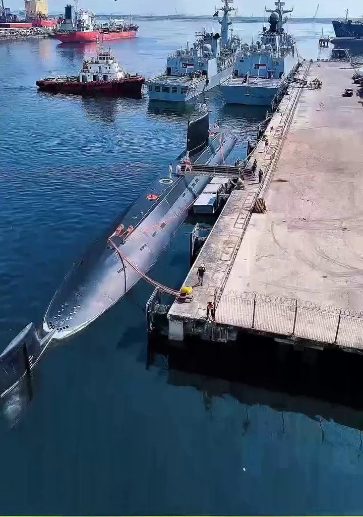 巴基斯坦汉果号潜艇（我国外贸麒麟级）在结束对马来西亚的访问后，于5月19日抵达印