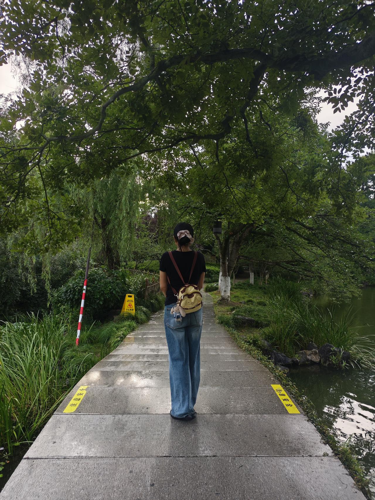 跟网友互动也能发现为人处世之道，特别是汽车征文互动。有个网友我感觉特别好笑，竟然