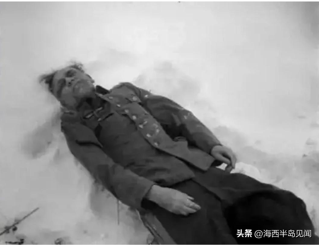 1944年2月，苏军在乌克兰切尔卡瑟地区合围德军6.8万部队，形成“切尔卡瑟口袋