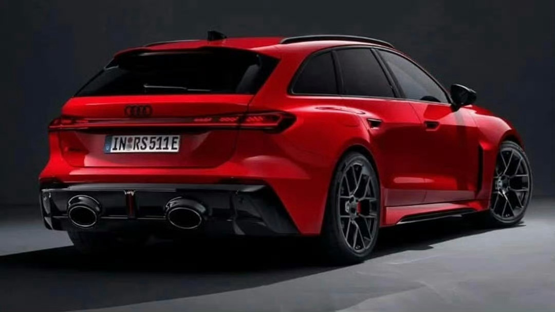 全新奥迪RS 5发布~有轿车和旅行车版本当然旅行版本才是RS迷心头好物~前后的颜