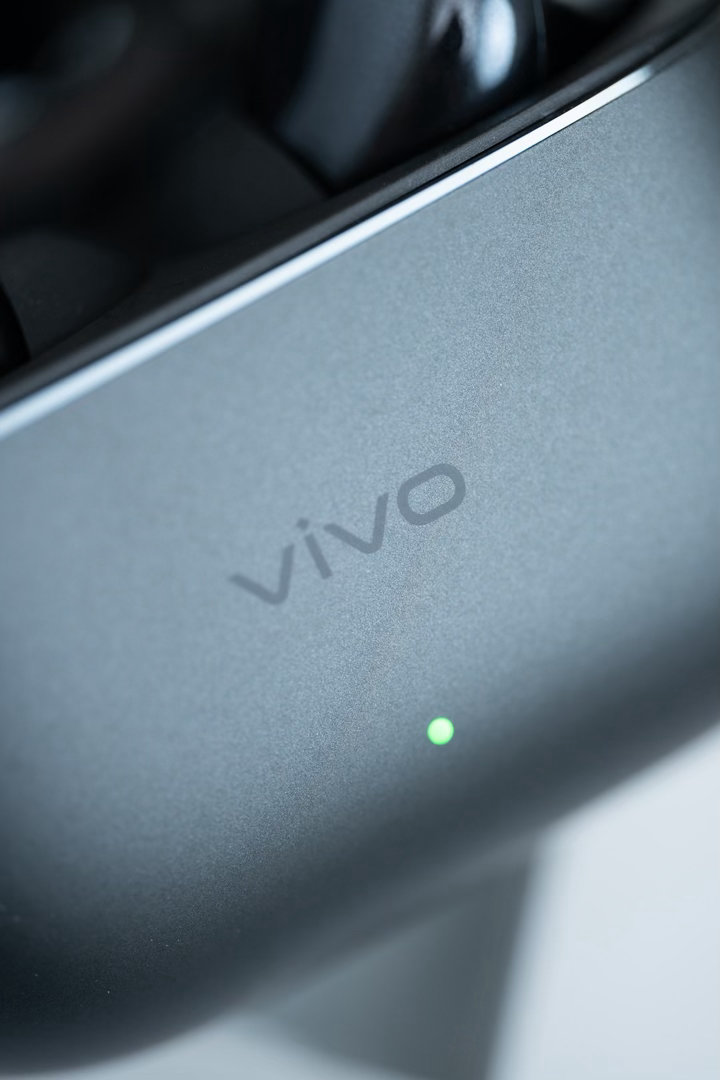 vivo TWS 5 Pro 这颜值真顶 