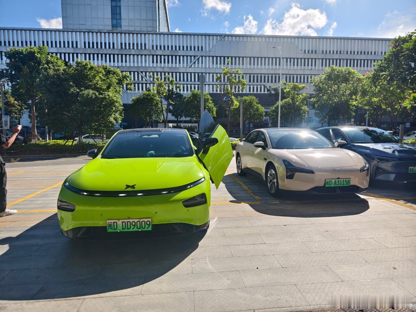 又来售后检查问题，后轮一直有个刷刷的声音，估计是电机，在起步时候会一直刷刷响，开