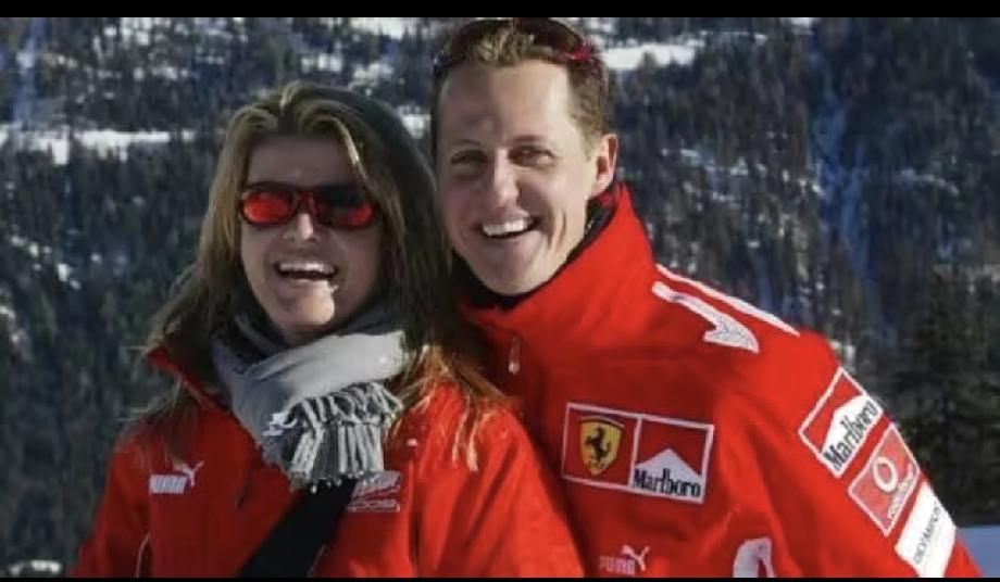 一般媳妇可真做不到！
舒马赫要不是有这么一位深爱自己的妻子，换一般的妻子，估计早