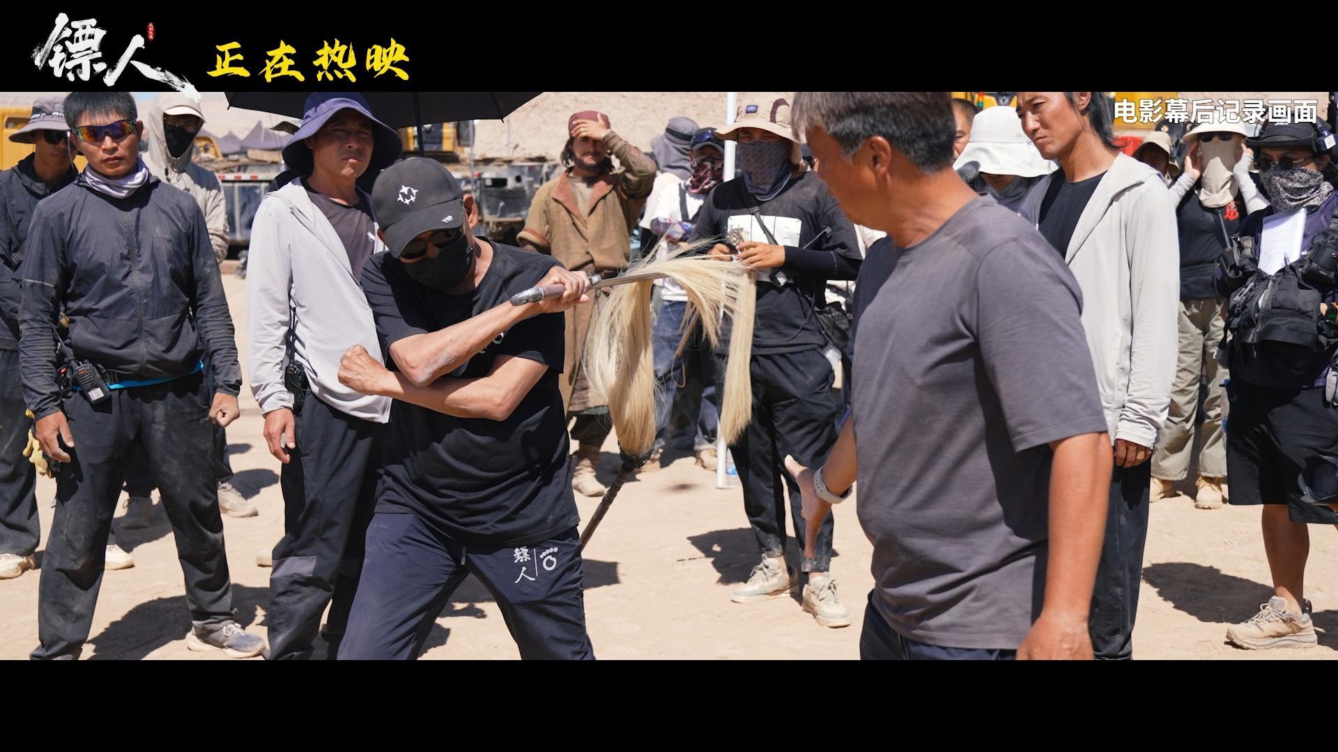 八十岁袁和平正是闯的年纪天下第一武指创新武侠的含金量 年龄从不是界限，热爱可抵岁