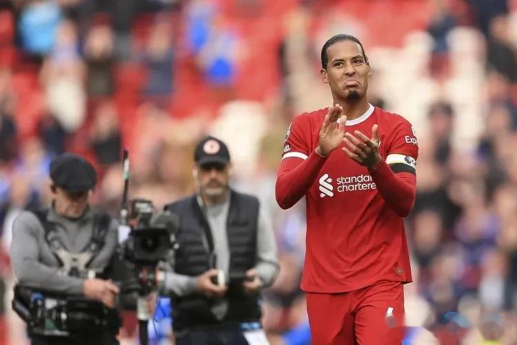英超，利物浦2-0谢菲尔德联，距离阿森纳还有2分，不得不承认的2点事实

1.利