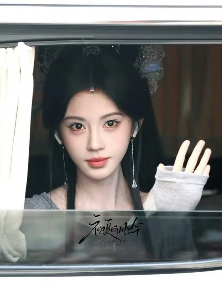 鞠婧祎《来战》阿黛出妆路透，怼脸美的好惊人，爱了爱了！ ​​​