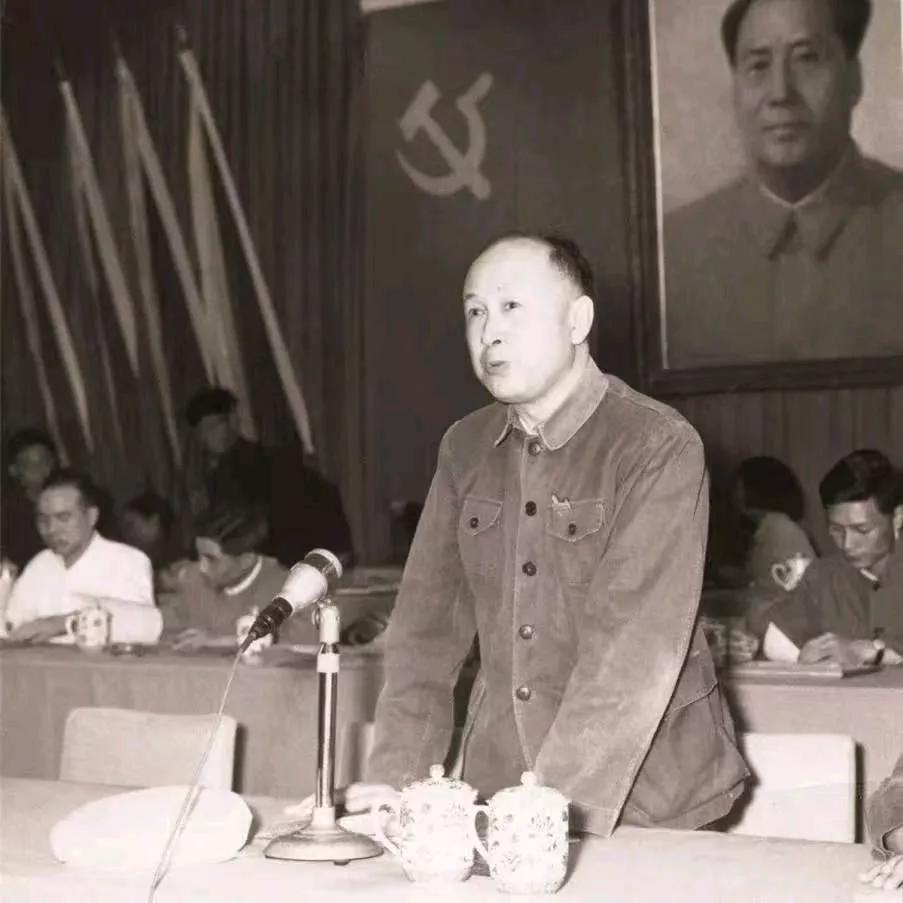 从 1979 年至 1986 年，钱学森先生连续 3 次拒绝美国！连中央领导出面