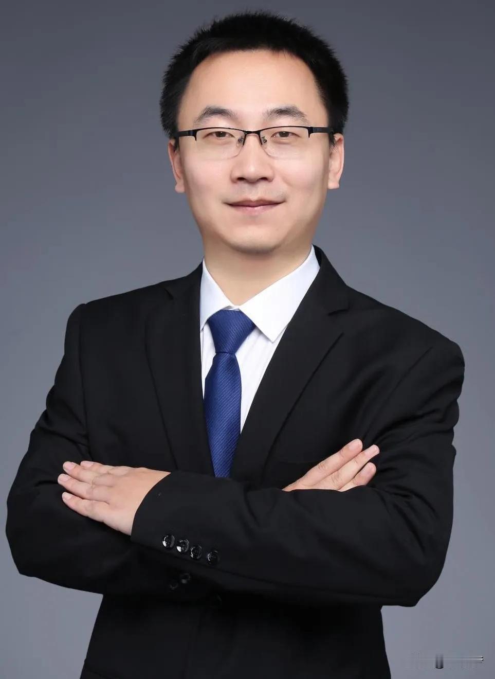 又一个牛叉的人走了，

年仅38岁的山东财经大学刘海明教授，因突发疾病不幸离世，