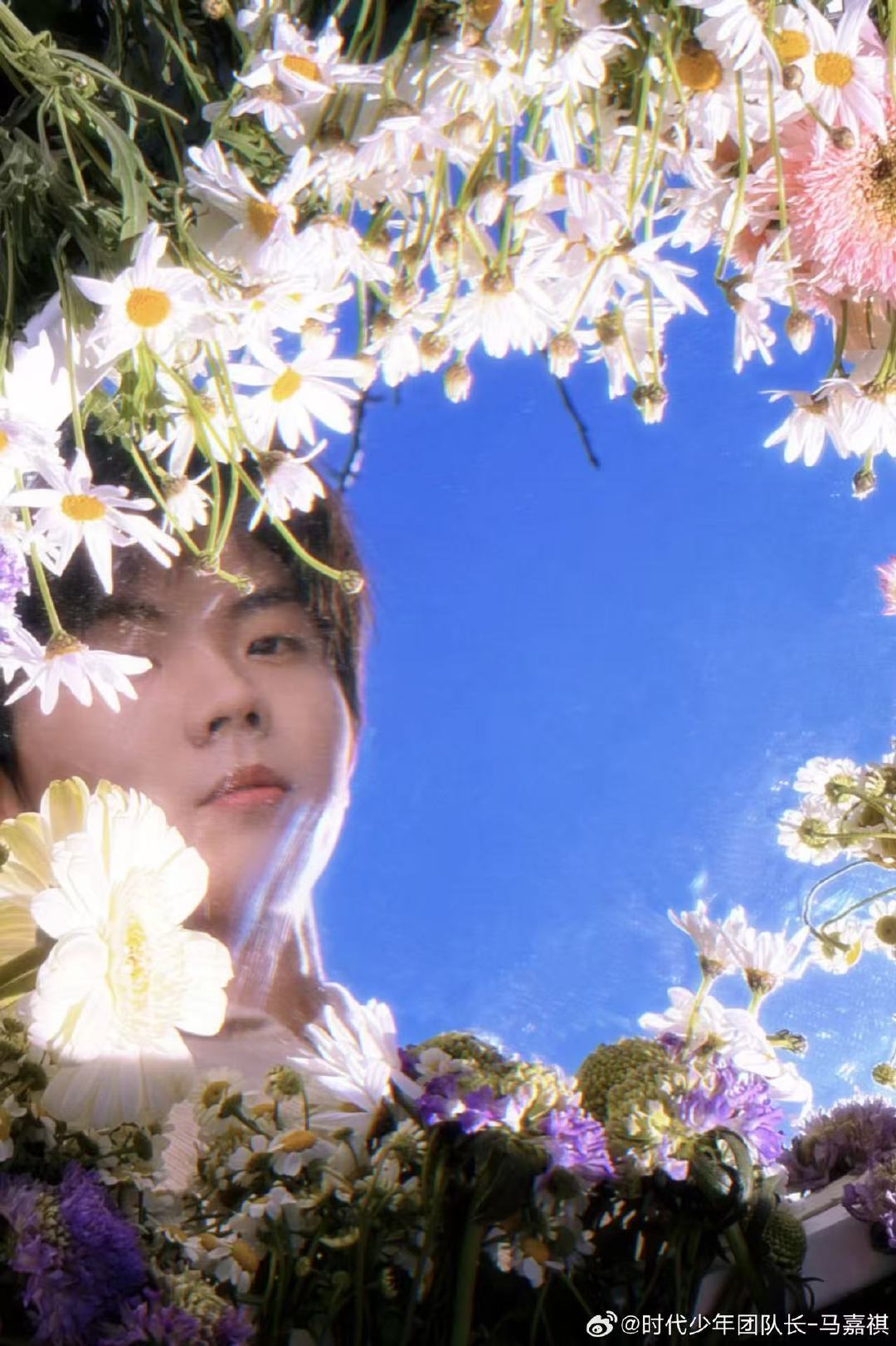 马嘉祺月鳞绮纪一千一万朵花誓曲马嘉祺首支古偶OST《一千一万朵》来袭，作为月鳞绮