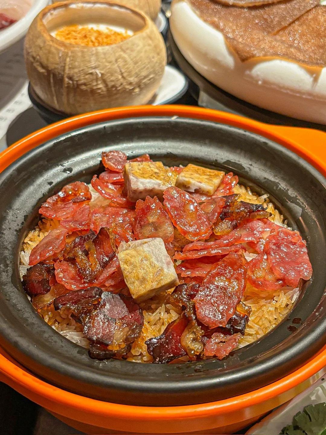 发明椰子鸡的人一定是个天才……降温后越来越喜欢吃火锅了，椰子鸡清新的口感已把我完