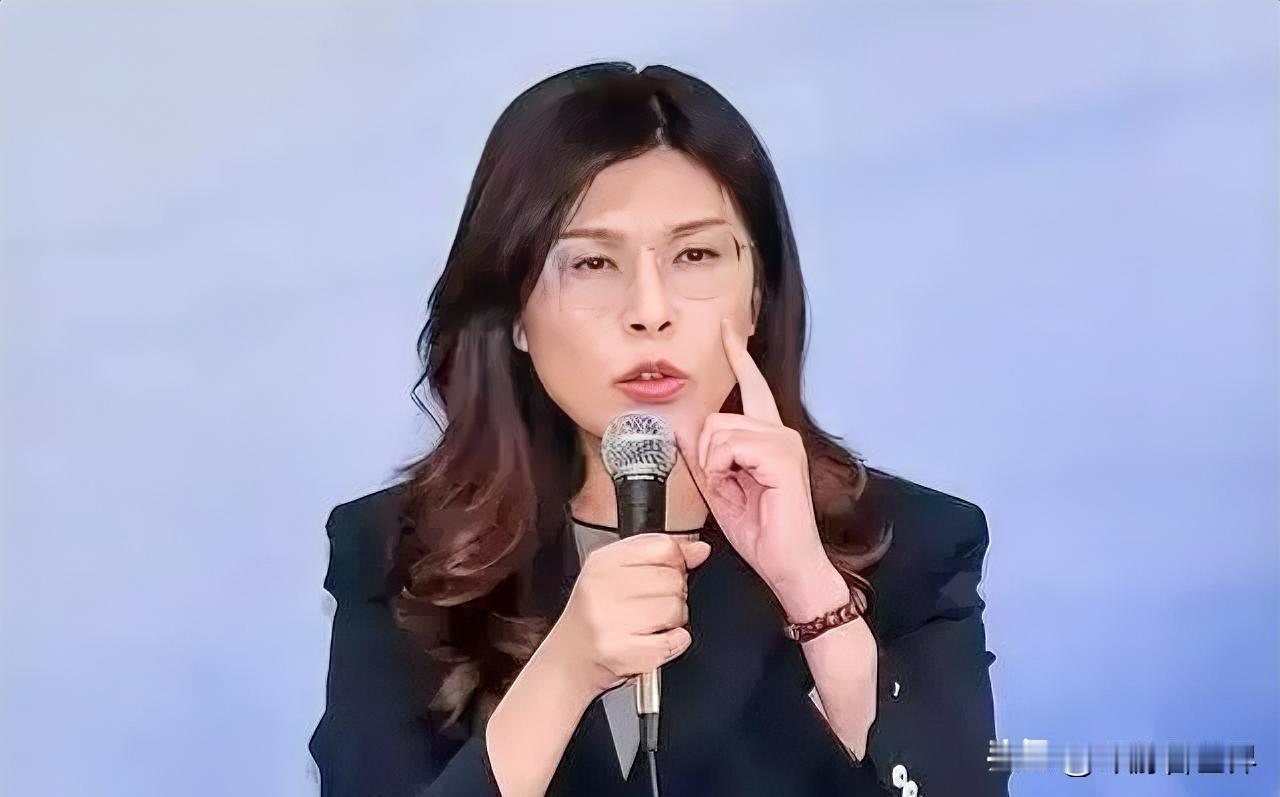 可能连郑丽文都万万没想到，最终真心支持她的，全程为她站台的，除了她的团队成员之外