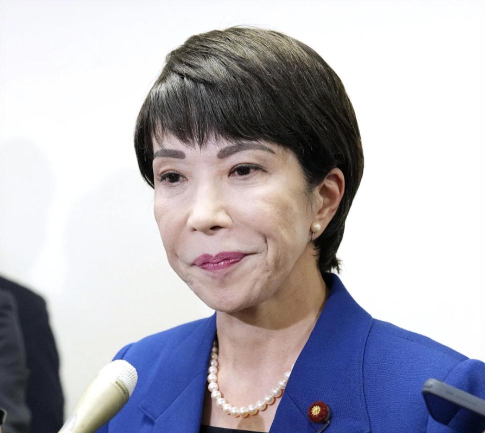 高市早苗这回不嘴硬了
7月27日记者会上
亲口说中国是重要的邻国

对11月深圳