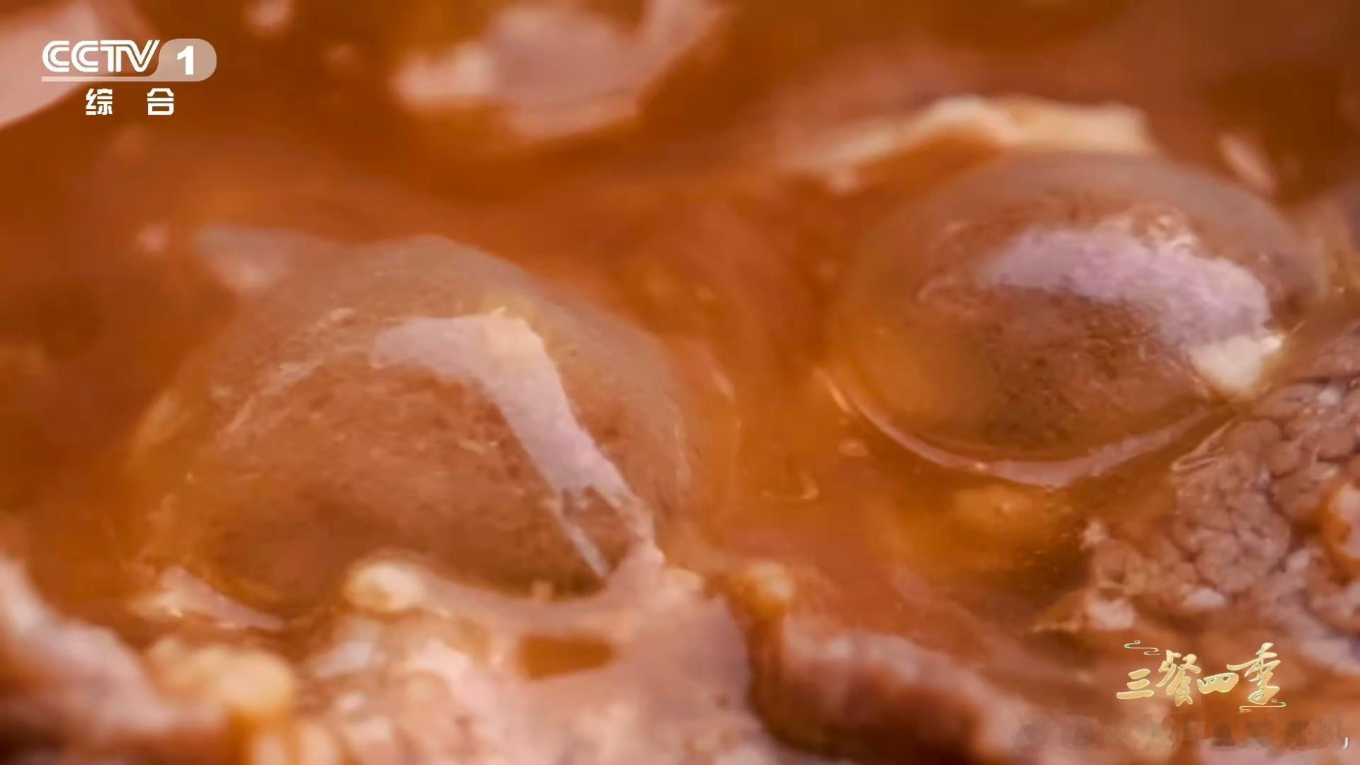 江西居然还有不辣的菜 在辣味横行的江西能碰到酒糟肉真的太不容易了，猪前夹肉处理得