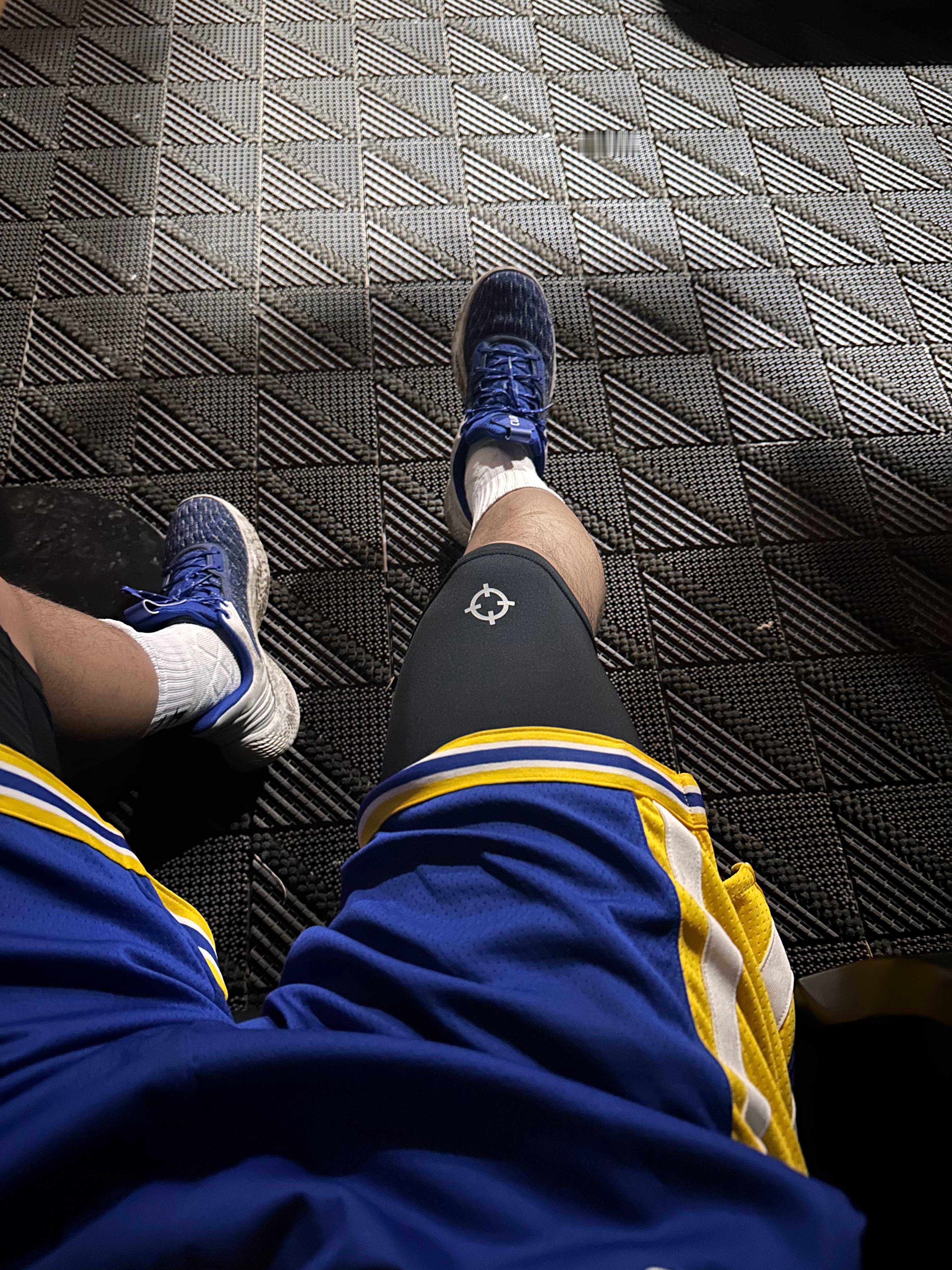 下班打个球中间没休息到现在也太爽了 ​​​