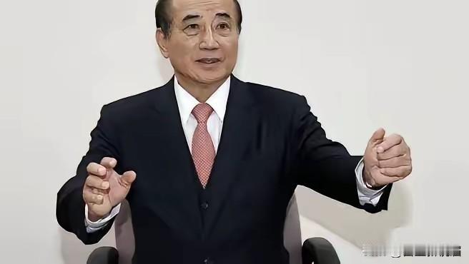 王金平果然是政坛不倒翁！

他曾担任台湾地区立法院长长达17年，同包括民进党在内