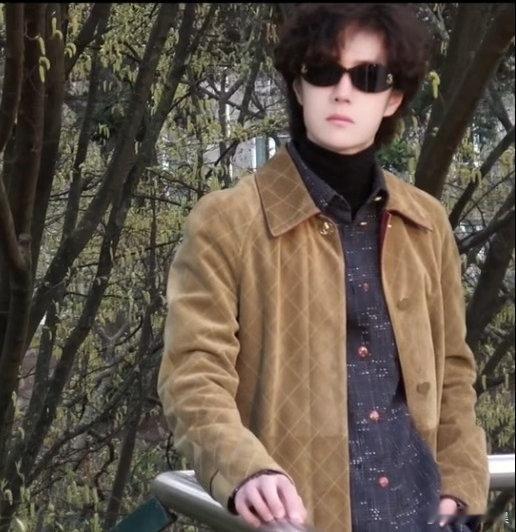 王一博文艺范穿搭王一博文艺范look王一博文艺范穿搭，太帅了， 