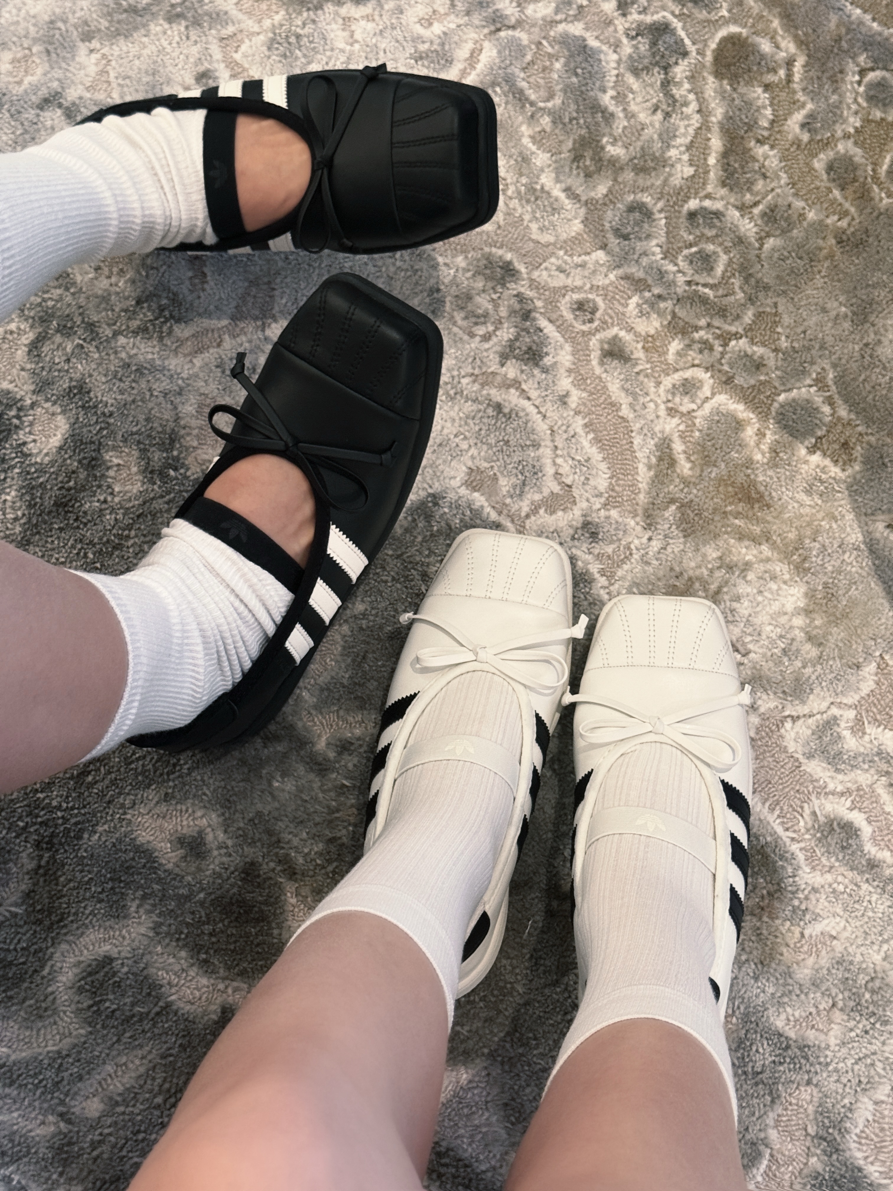 昨天穿了金珍妮同款是不错穿但是那个丝带贼鸡肋～🌚 ​​​