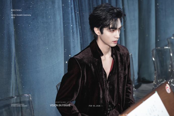 宋威龙 内娱吸血鬼塑 cr🧣Mastang【宋威龙】老天爷，太完美了 