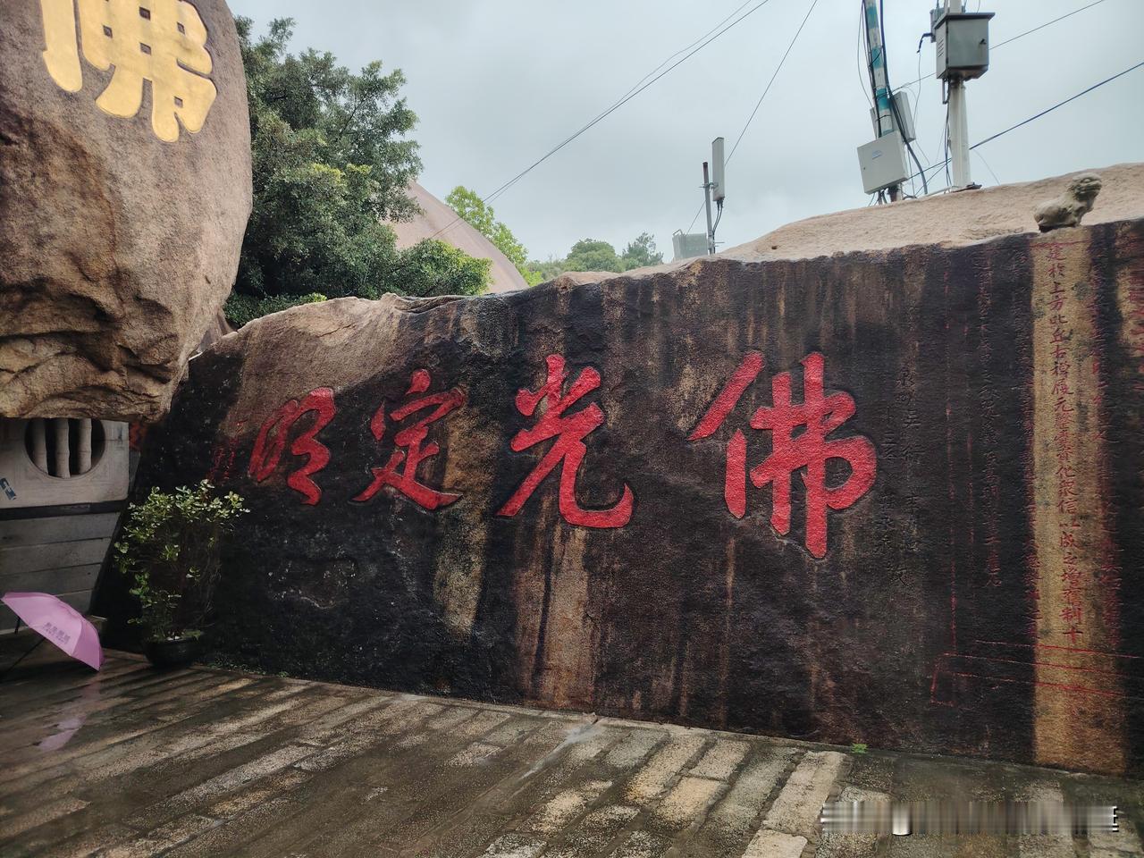 我的一位同事叫老张，在办公室里面突然就昏迷了。

送到医院检查之后发现是胃癌早期