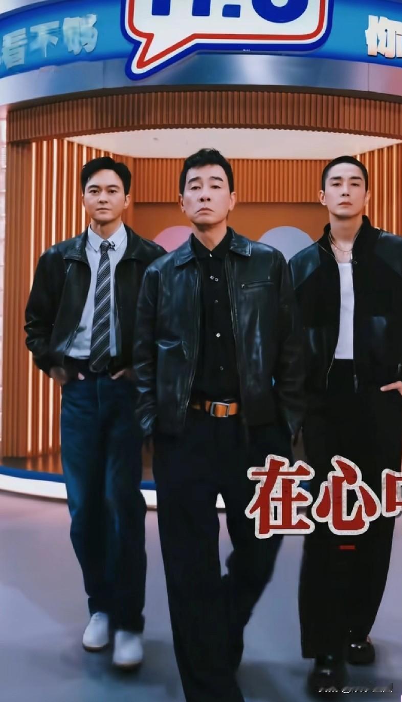这三人的关系如今好得没话说。
单看业务能力，他们个个都强得惊人。
他们最大的共性