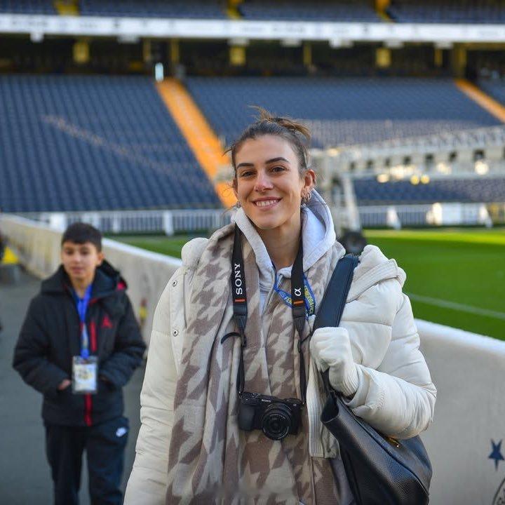 女排世界女排新闻 奥罗与家人一起参观了费内巴切苏克鲁萨拉科鲁体育中心。 