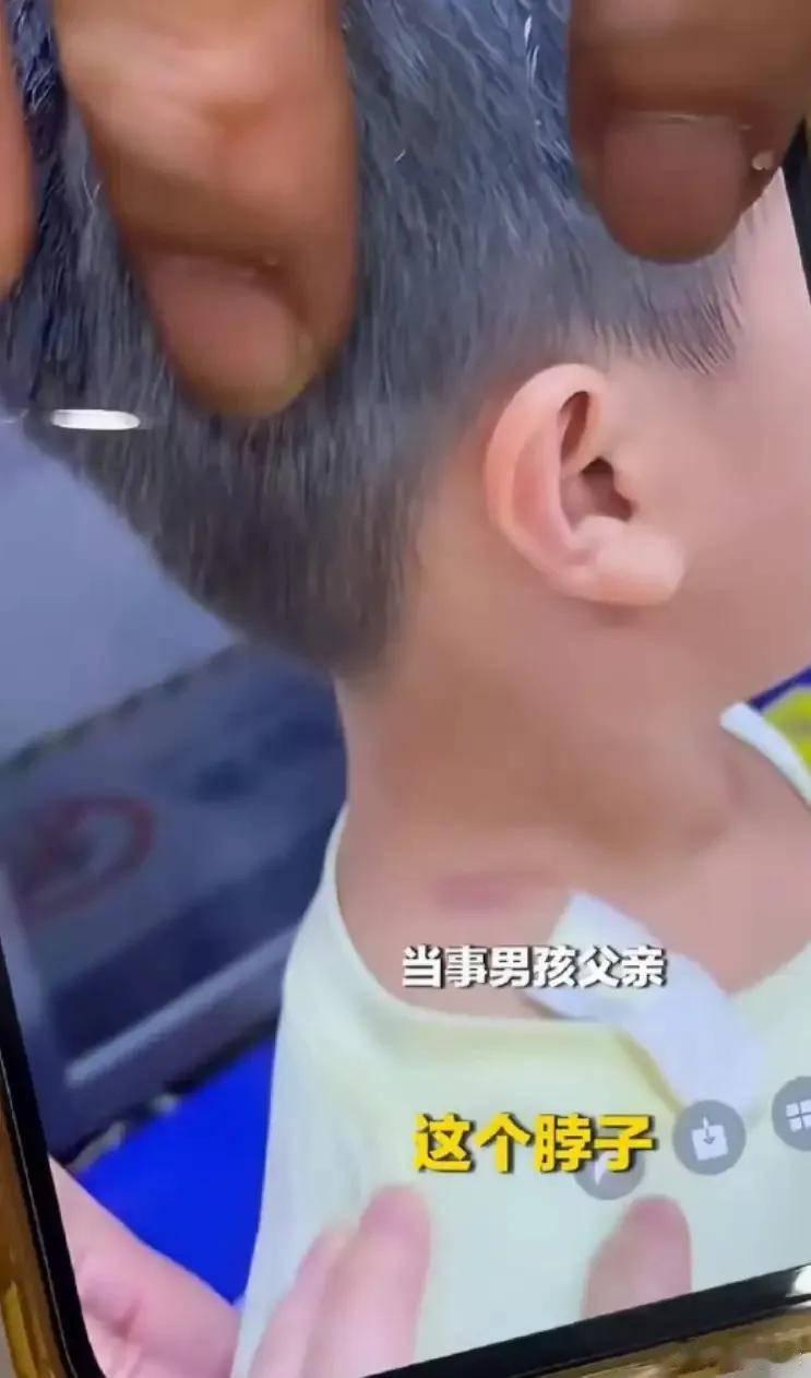 媒体应该好好反省一下，为什么老是喜欢给好人乱贴坏标签？什么叫“摸臀小孩”？你TM
