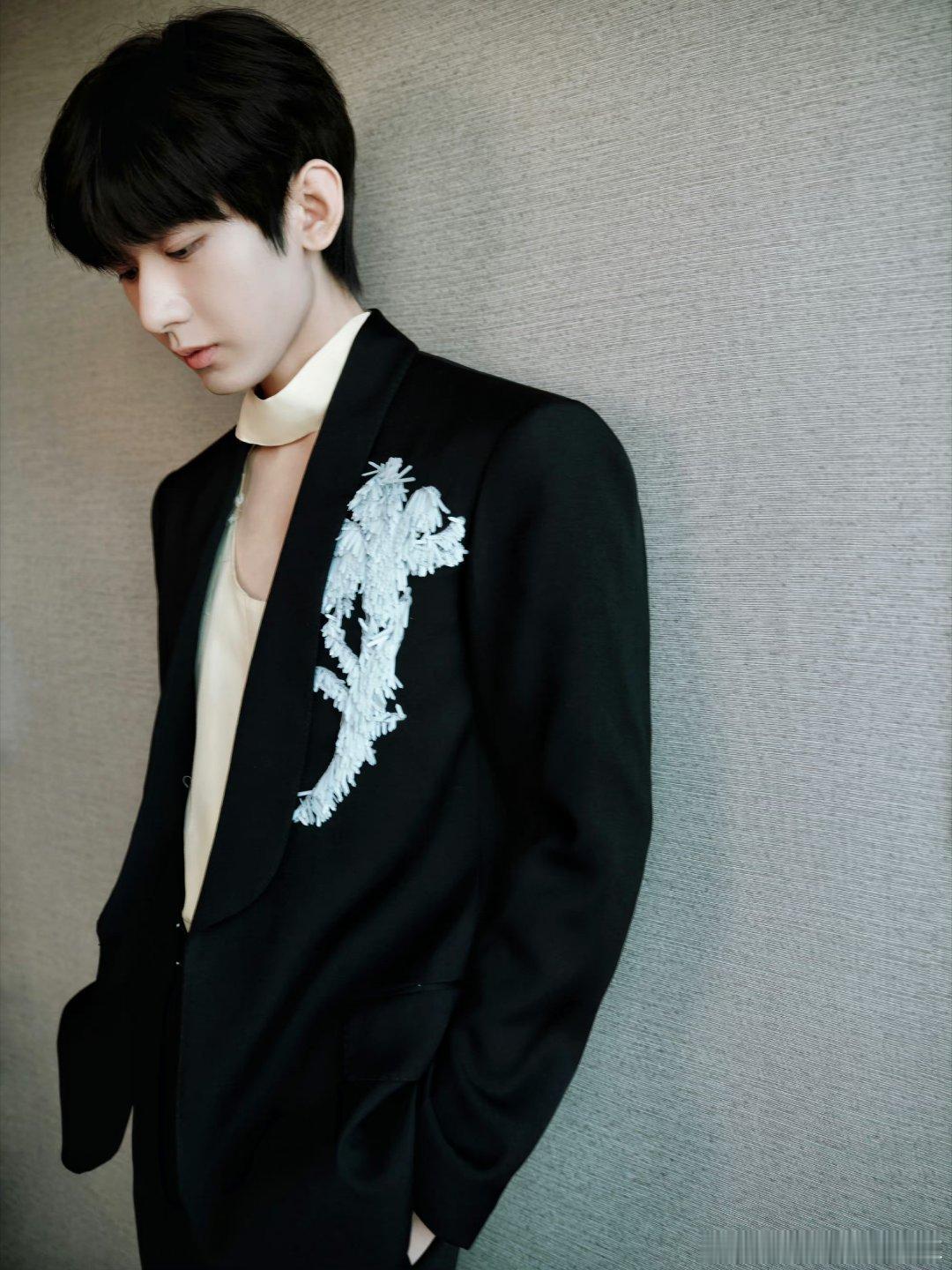 成毅两京十五日cy成毅朱瞻基✰.🍒ᵀᴴᴱ 🍑ᴮᴱˢᵀ ❤️ᴵˢ ✨ᶠᴼᴿ ?
