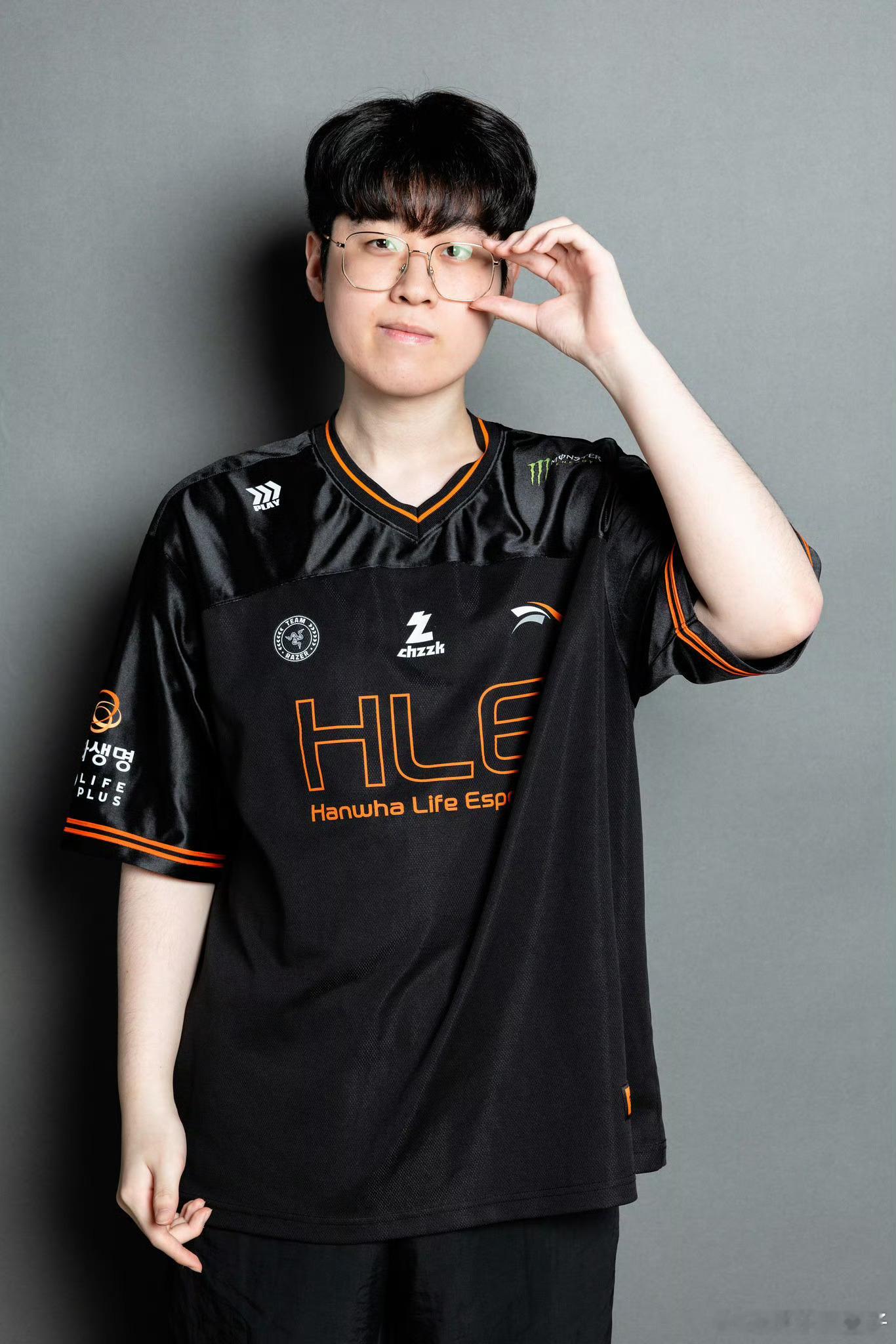 Zeus to Viper：回家休息会很便利，好好休息就好。Zeus要送Vipe