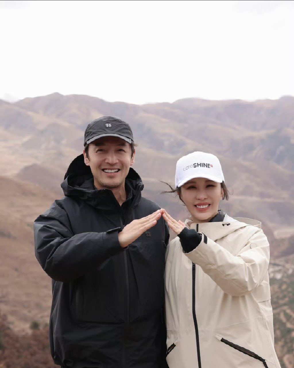 胡歌说不喜欢被那么多人关注 救命！胡歌说出了艺人的心声！不喜欢被过度关注，生活里