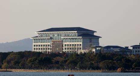 武大华科怎么选？湖北双雄王牌对决，看完你就懂了
湖北考生家长心里都有同一个问题：