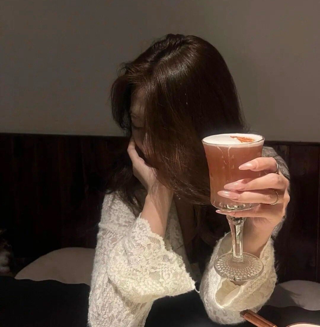 闹来闹去就为了那一点爱 结局还是假的 这杯我自己喝 