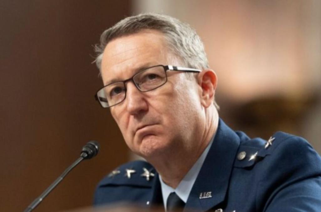 特朗普想往伊朗扔核弹，美军一把手听完直接说不，后果太严重！

据俄罗斯卫星通讯社